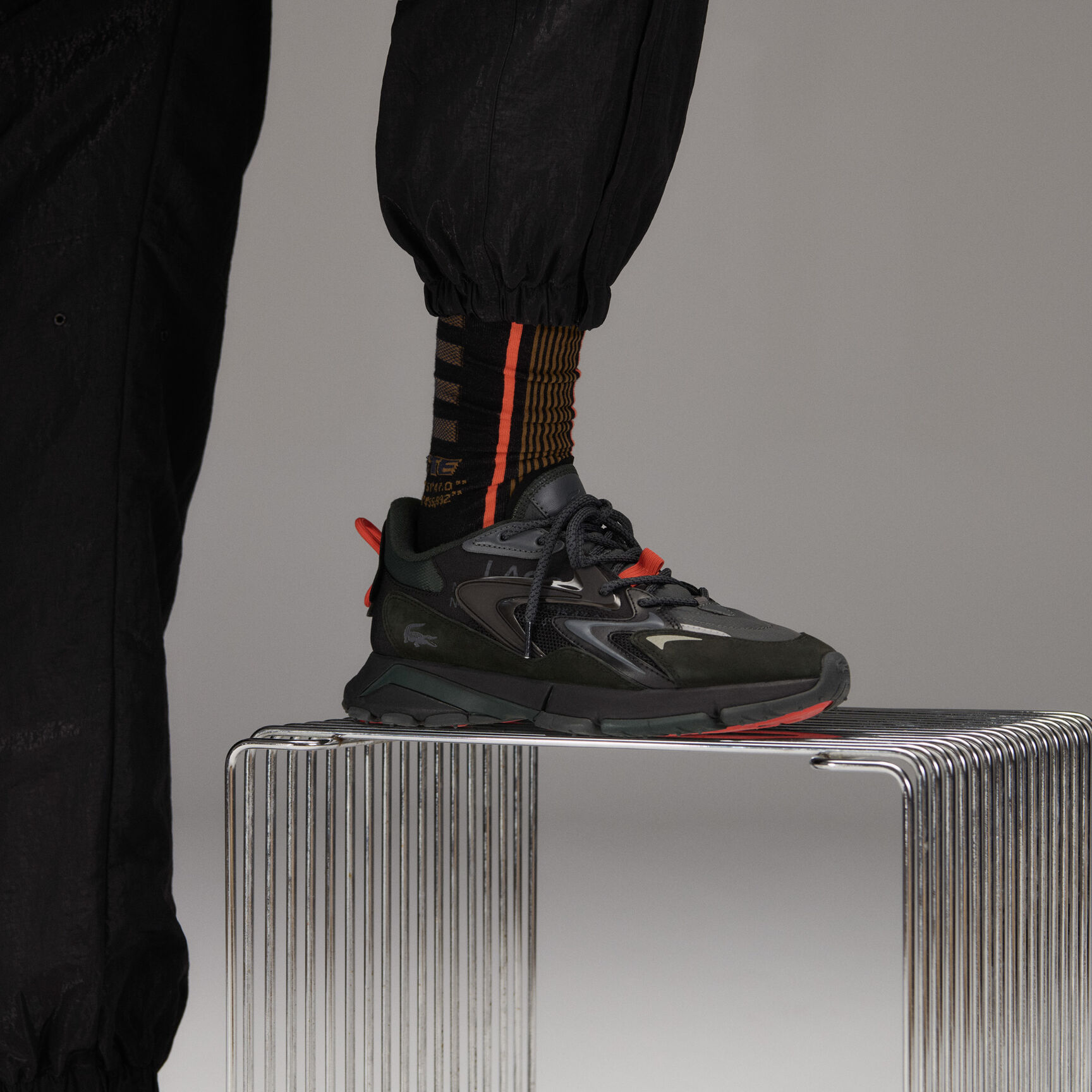 حذاء رياضي L003 نيو تيك للرجال