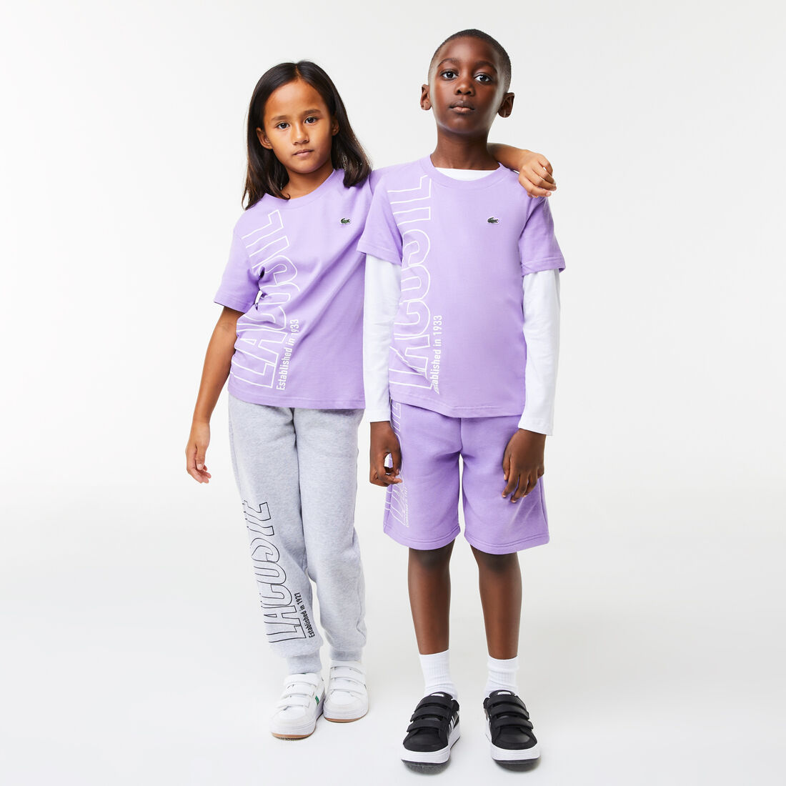 تيشيرت لاكوست قطن جيرسيه بطبعة كبيرة لشعار الماركة للأطفال تيشيرت لاكوست قطن جيرسيه بطبعة كبيرة لشعار الماركة للأطفال