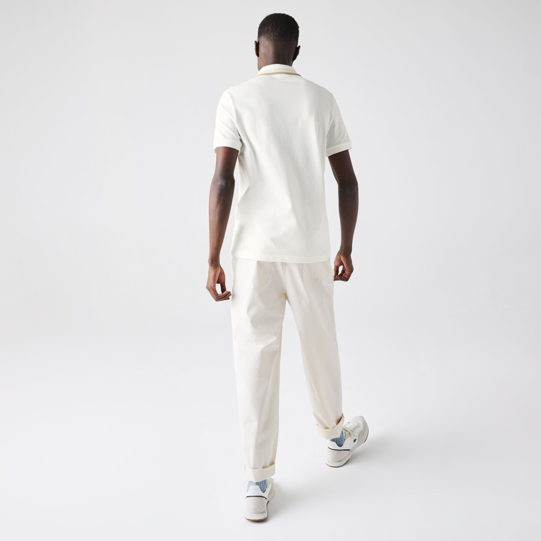 قميص بولو من بيكيه القطن للرجال بياقة مقلمة وقصة ضيقة