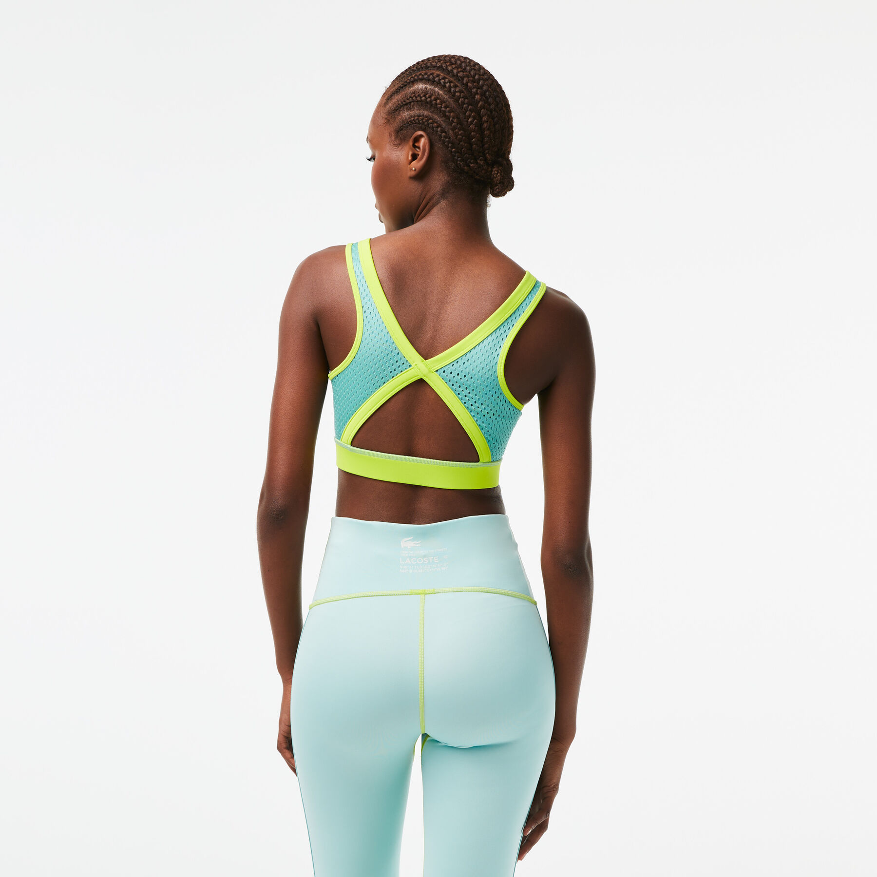 حمالة صدر رياضية بوليستر معاد تدويره سريع الجفاف للنساء مجموعة Lacoste Sport لاكوست حمالة صدر رياضية بوليستر معاد تدويره سريع الجفاف للنساء مجموعة lacoste sport