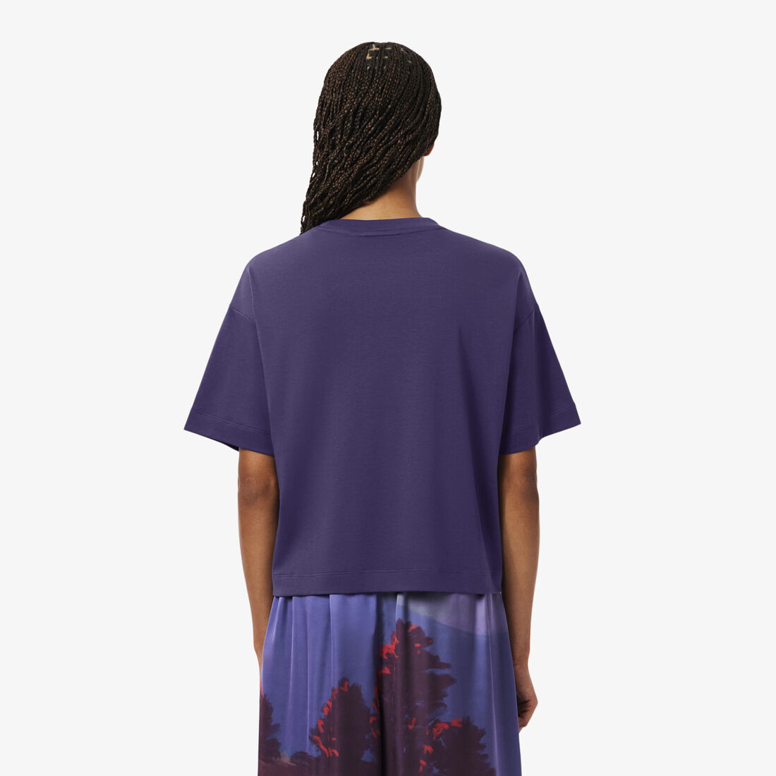 تي شيرت مريح بنقشة تمساح تي شيرت مريح بنقشة تمساح