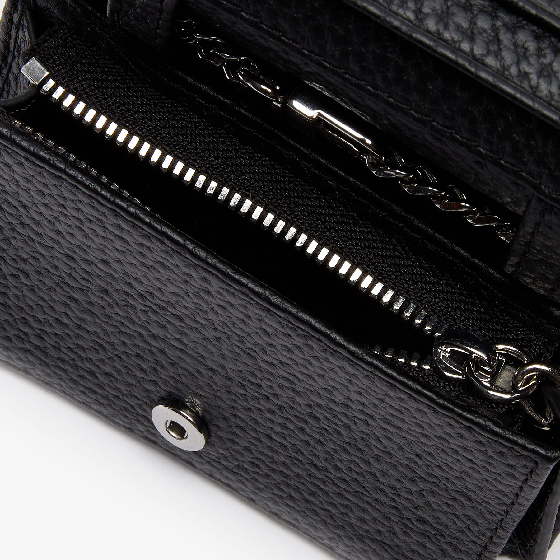 lacoste women s croco crew grained leather phone wallet