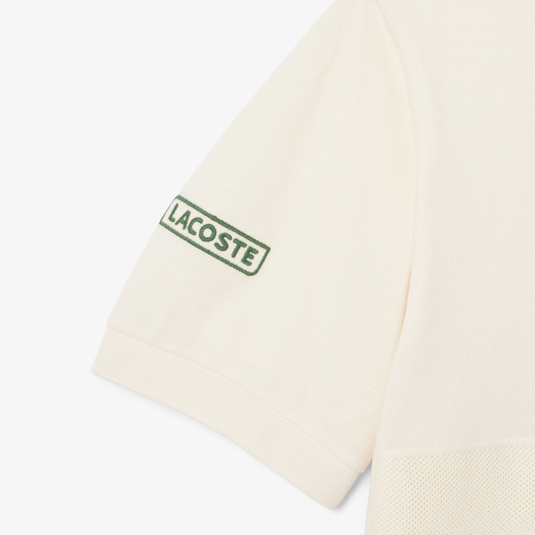 قميص بولو L.12.12 بقصة كلاسيكية صناعة فرنسية قميص بولو L.12.12 بقصة كلاسيكية صناعة فرنسية