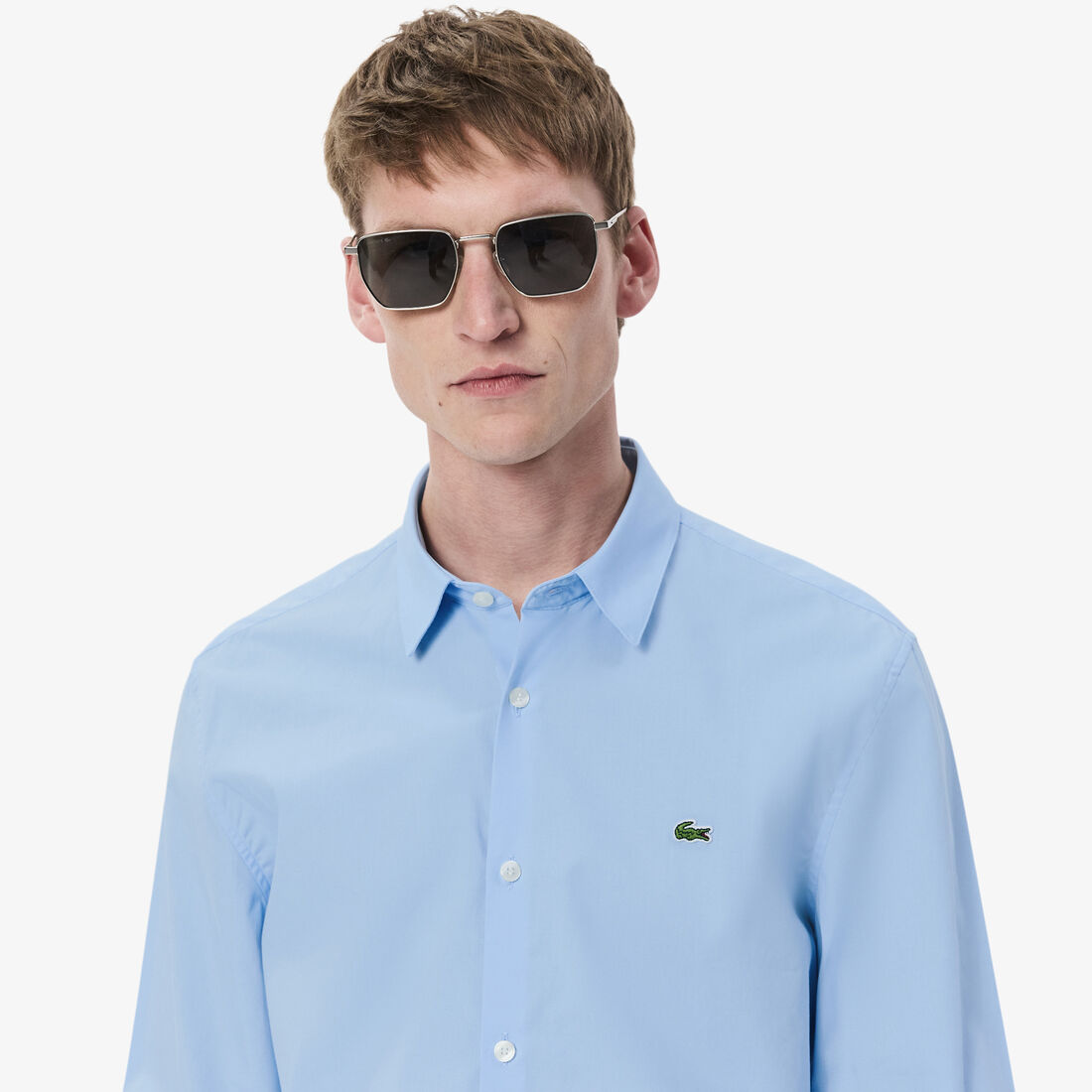 قميص بوبلين قطني مطاطي بقصة ضيقة قميص بوبلين قطني مطاطي بقصة ضيقة