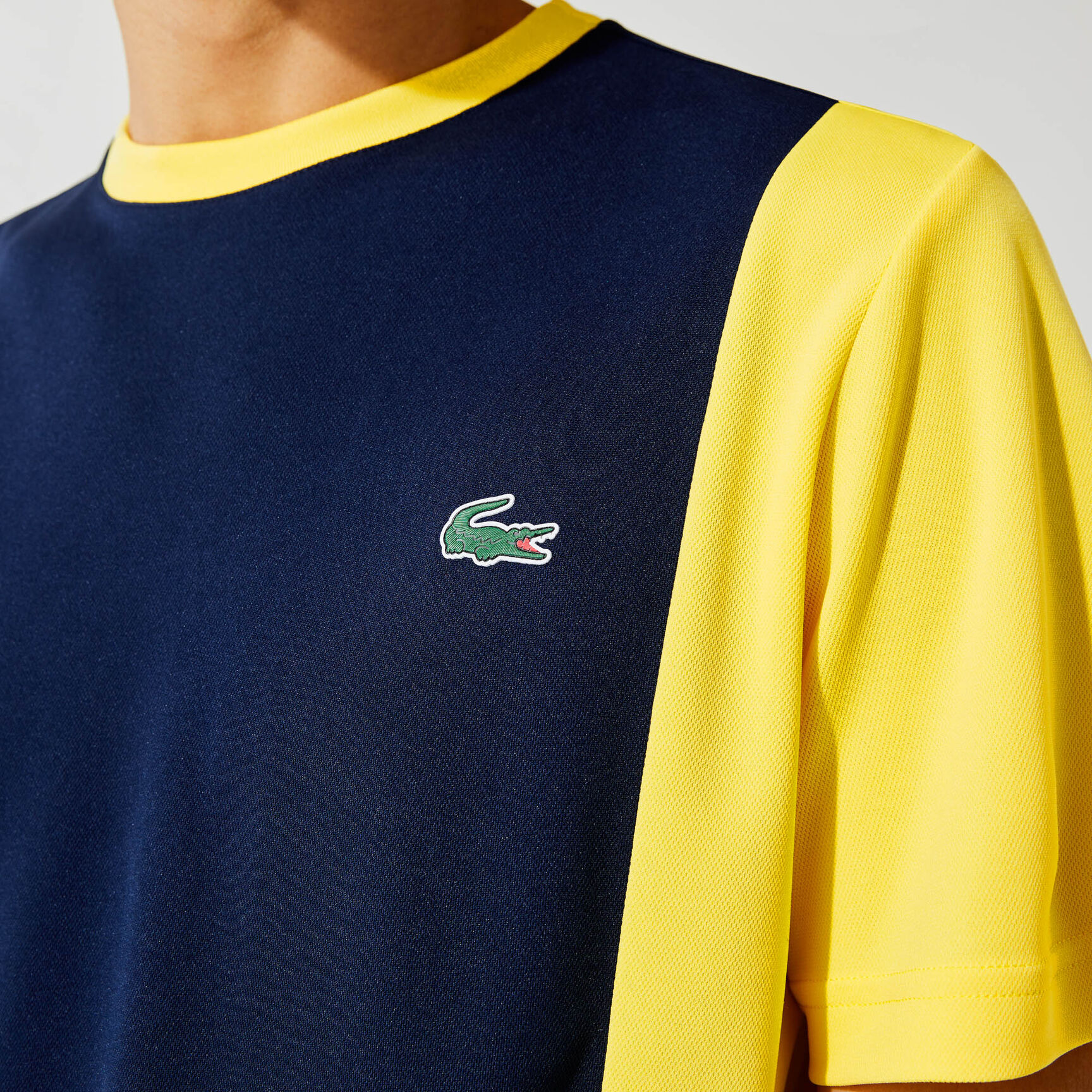 Men’s Lacoste SPORT Breathable Resistant Bicolor T-shirt Men’s Lacoste SPORT Breathable Resistant Bicolor T-shirt