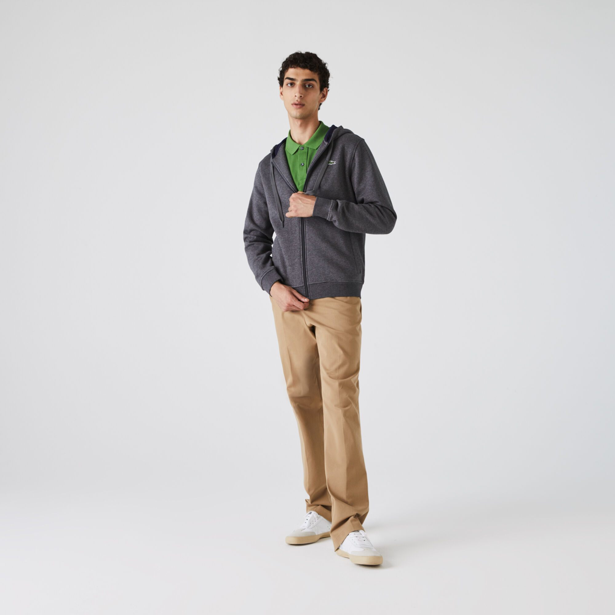 قميص ثقيل من الصوف مزود بغطاء للرأس بسحاب للرجال لرياضة التنس من مجموعة Lacoste SPORT قميص ثقيل من الصوف مزود بغطاء للرأس بسحاب للرجال لرياضة التنس من مجموعة Lacoste SPORT