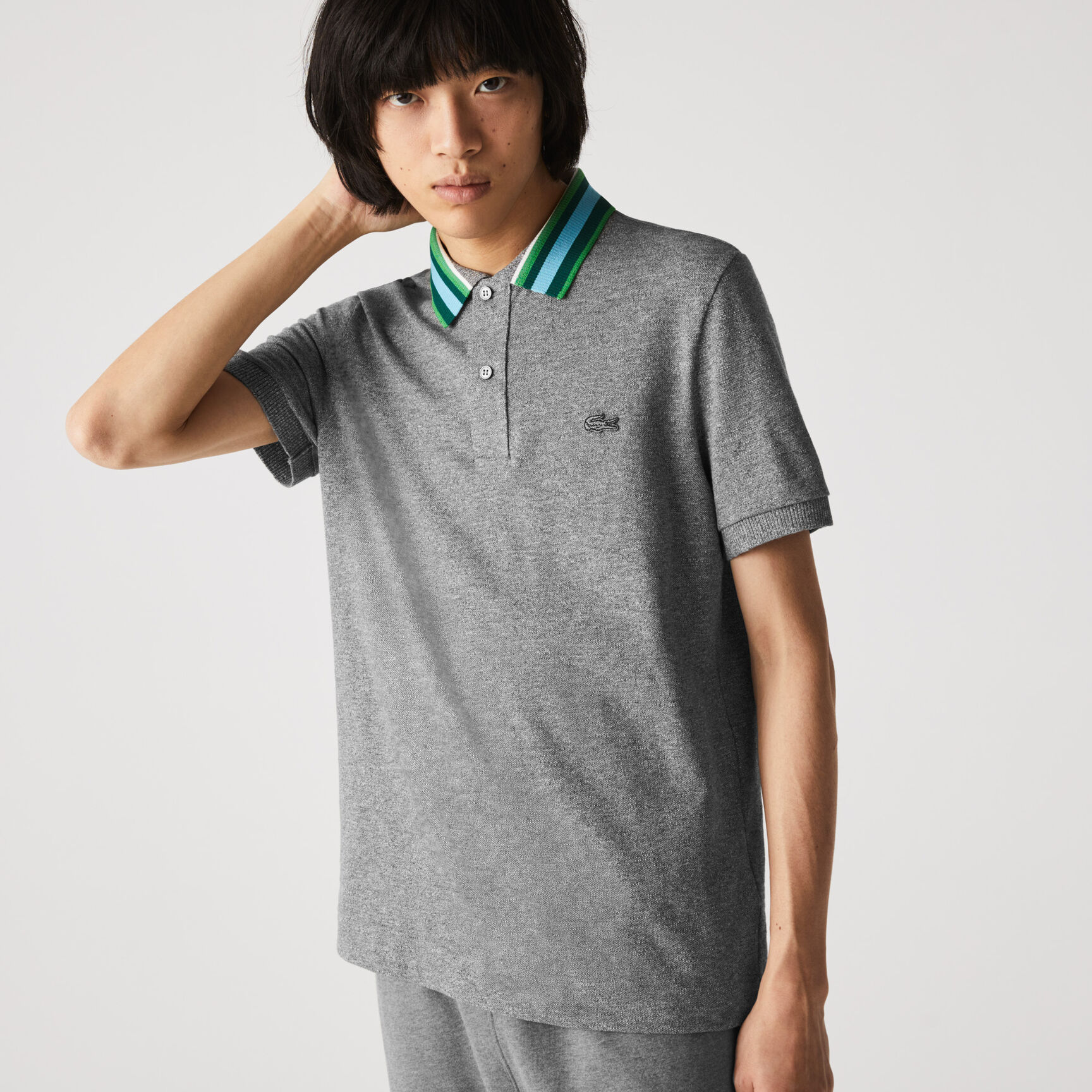 بولو Lacoste من قطن بيكيه ذو الياقة المخططة للرجال