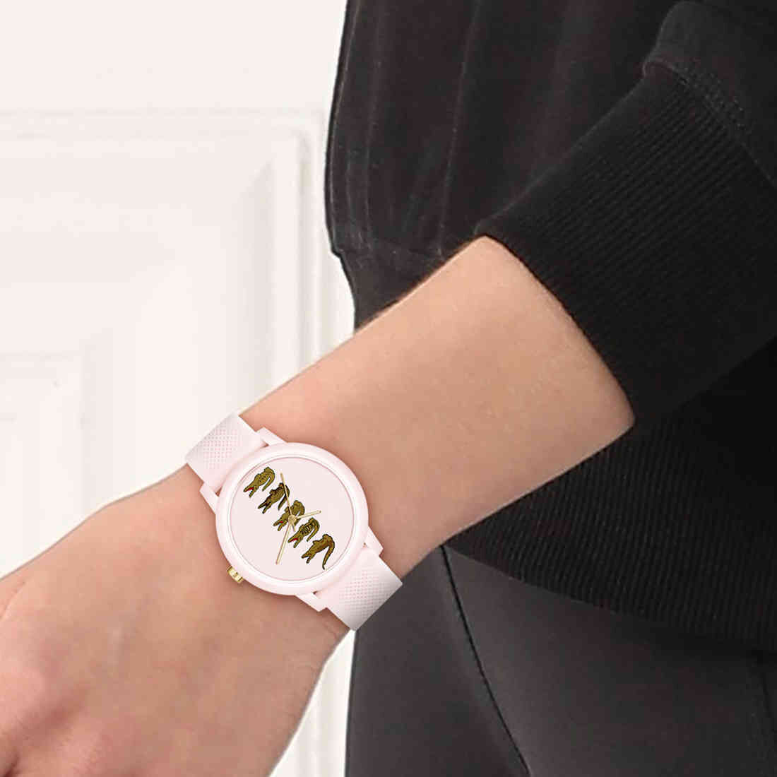 ساعة وردية للجنسين ساعة وردية للجنسين