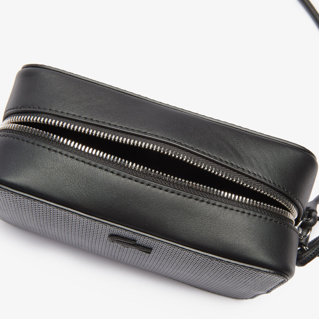 حقيبة كتف من جلد البيكيه غير اللامع مجموعة Chantaco للنساء حقيبة كتف من جلد البيكيه غير اللامع مجموعة Chantaco للنساء