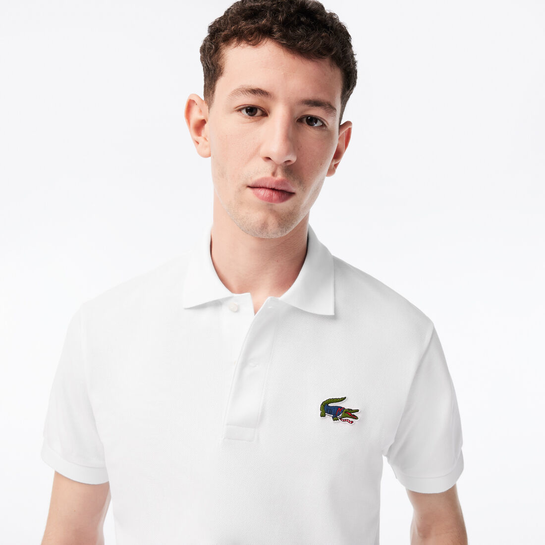 تيشيرت بولو قطن عضوي للرجال مجموعة Lacoste x Netflix تيشيرت بولو قطن عضوي للرجال مجموعة Lacoste x Netflix