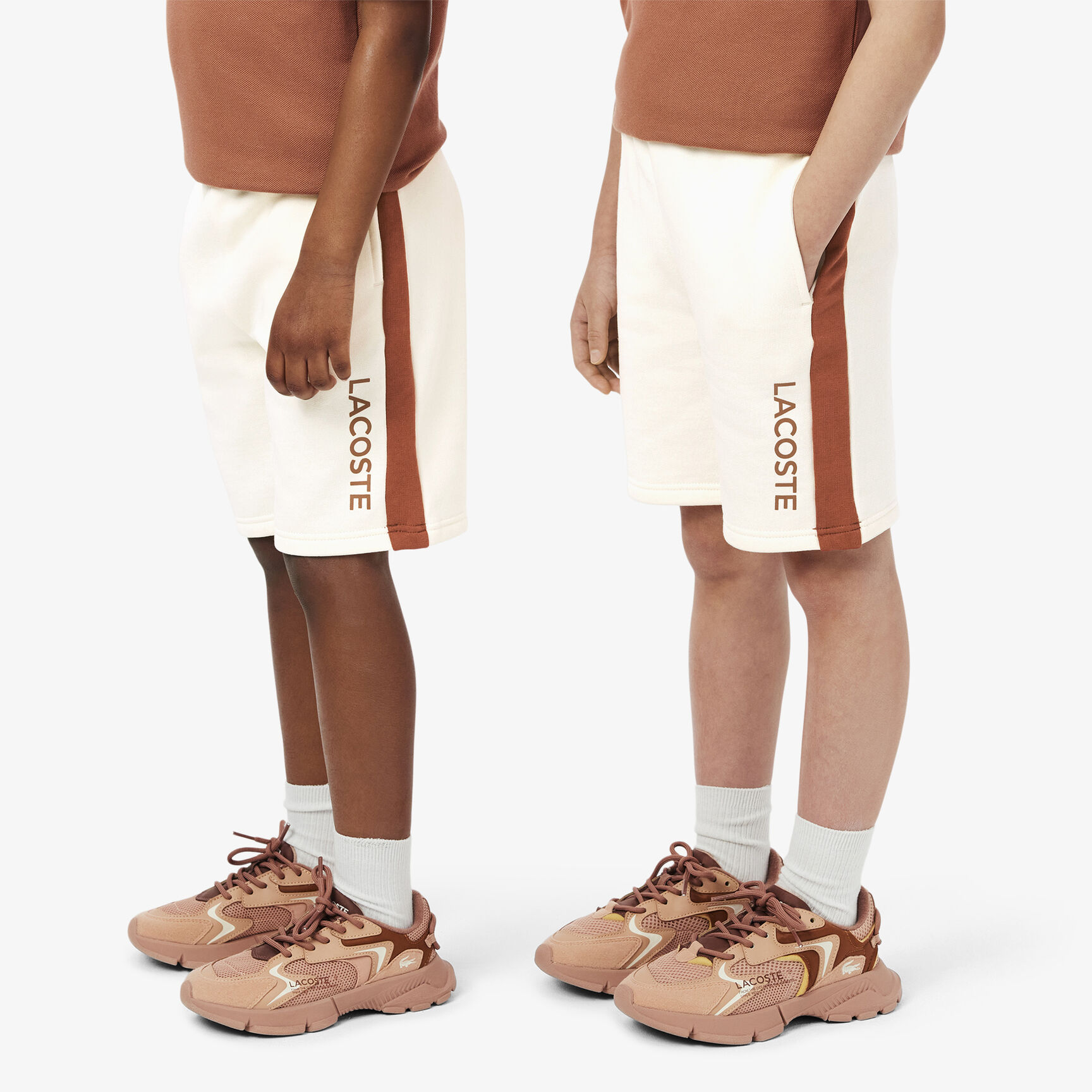 شورت من الصوف متعدد الألوان شورت من الصوف متعدد الألوان