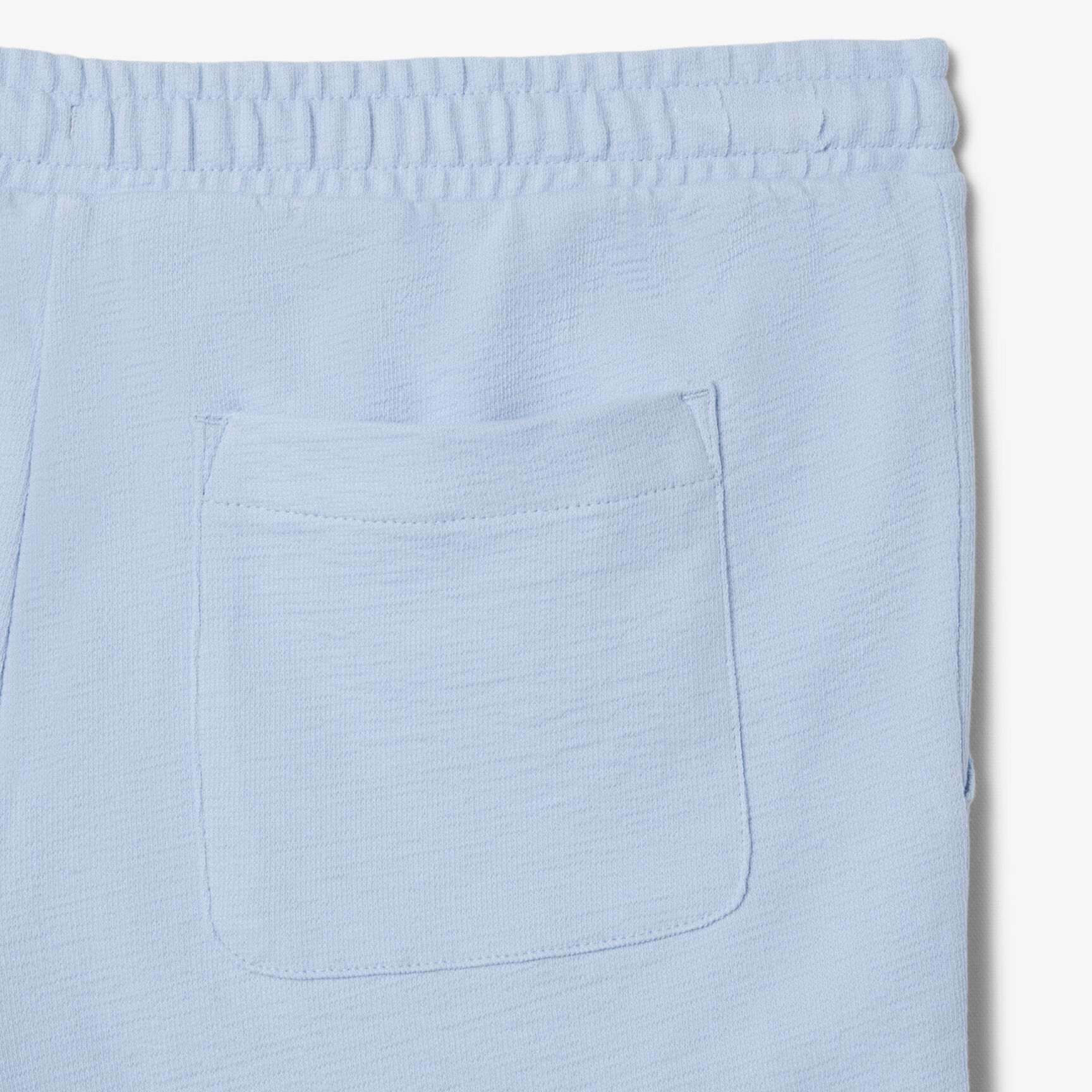 شورت من قماش جيرسي محبوك